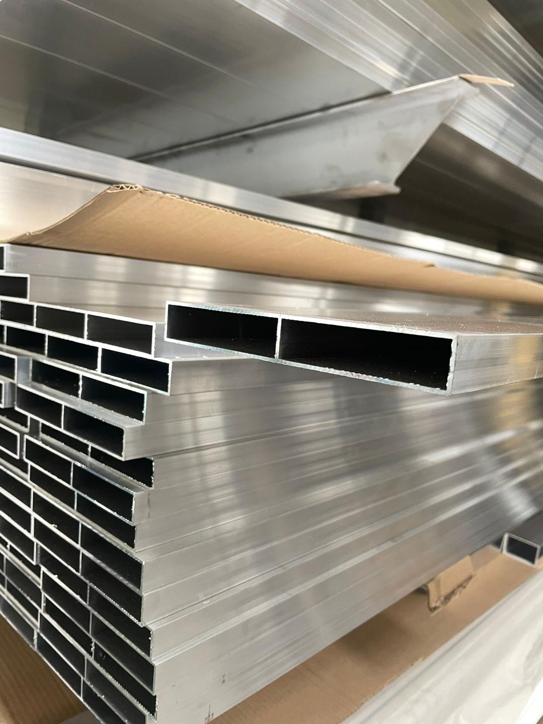 Profil rectangular aluminiu 150x20x1.5